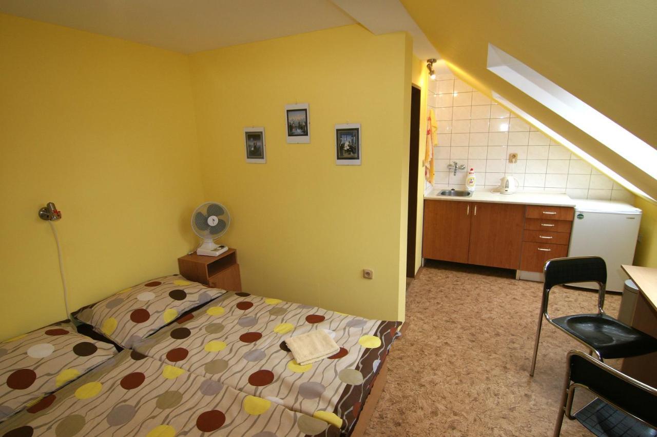 Hotel Penzion U Kapra Třeboň Exteriér fotografie